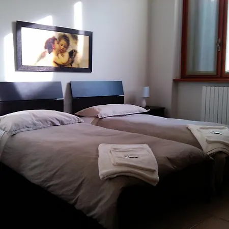 Πανσιόν Arooms