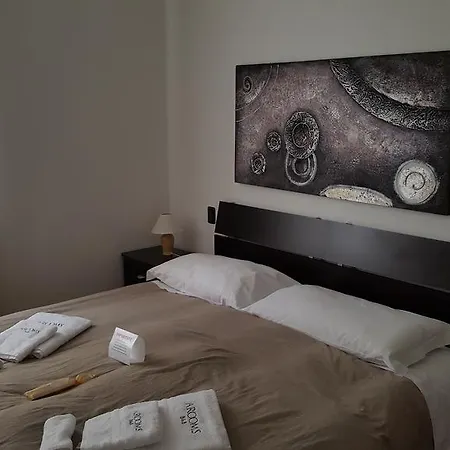 Πανσιόν Arooms 3*