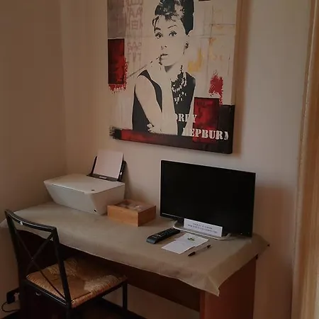 Arooms